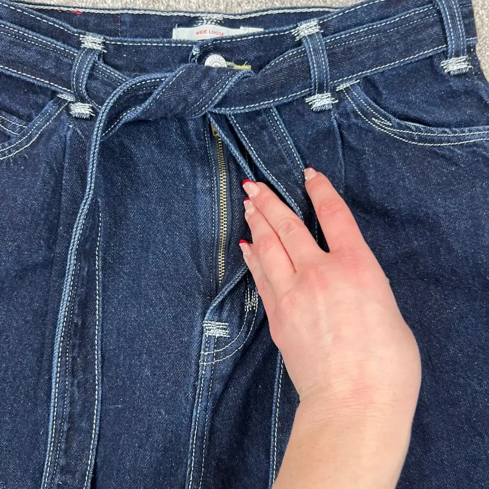 Levi's Red Positively Superior Wide Leg Loose Dark Wash Belted Jeans (Sz 28) - Picture 11 of 16
